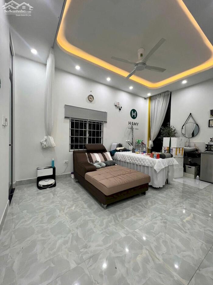 Hình ảnh Cho Thuê Nhà Nguyên Căn 3 Tầng Kiệt Oto Nguyễn Công Trứ, Gần Biển Mỹ Khê. 5