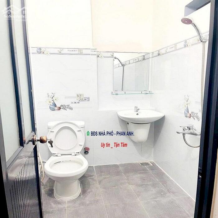 Hình ảnh [ Bán gấp ] nhà mặt phố Quận 9 – CHDV Có sẵn HĐT 156 triệu – Chỉ có 6 tỷ 9999. 1