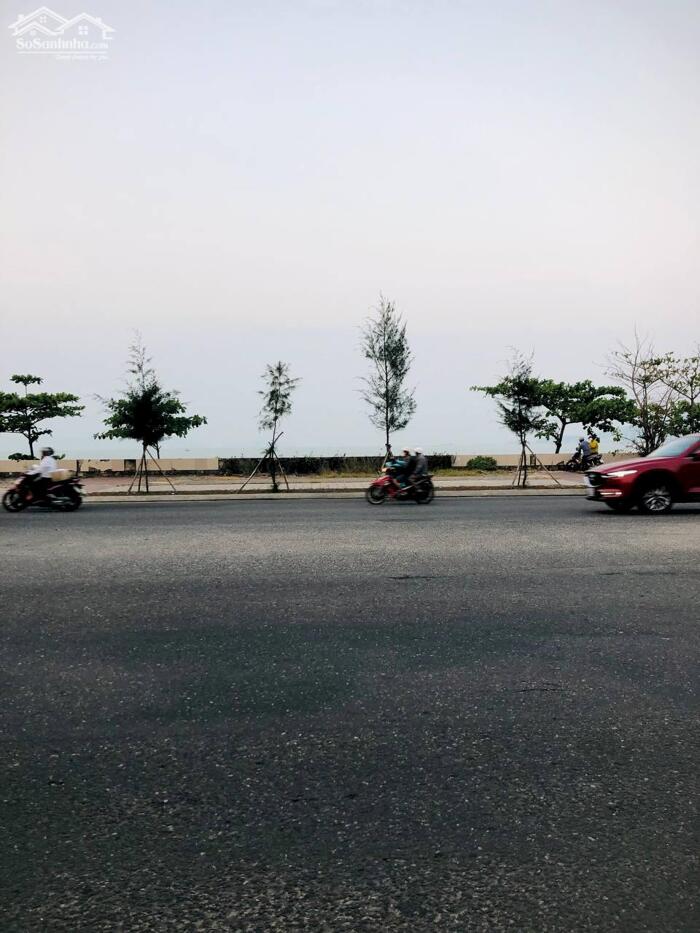 Hình ảnh Cần bán Biệt Thự 3.5 tầng MT đường Nguyễn Tất Thành,P Thanh Khê.Đà Nẵng 0