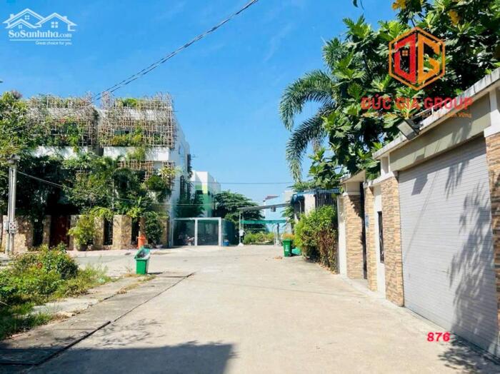 Hình ảnh Bán nhà phường Hiệp Hòa, khu dân cư Phúc Hiếu đối diện AEON MALL; sổ hồng 250m2 giá 13.5 tỷ 1