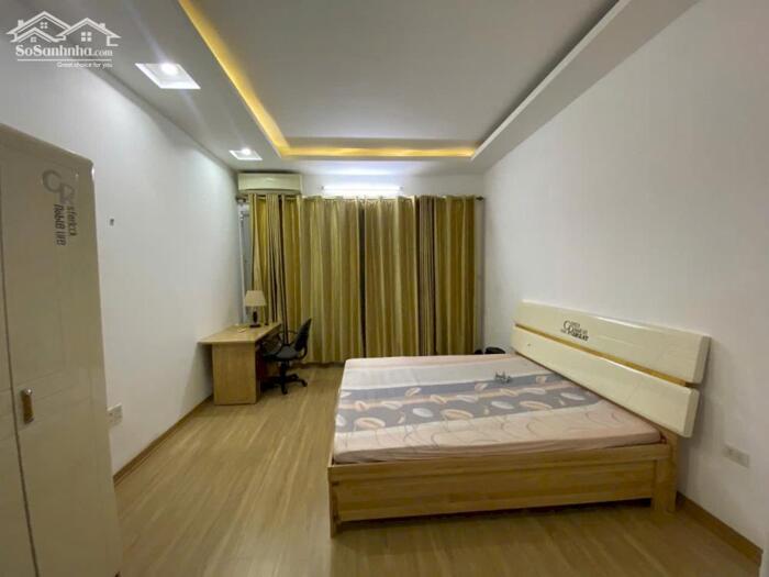 Hình ảnh Cho thuê nhà Văn Cao, 3 p.ngủ, DT: 70m2 x 4 tầng. 2