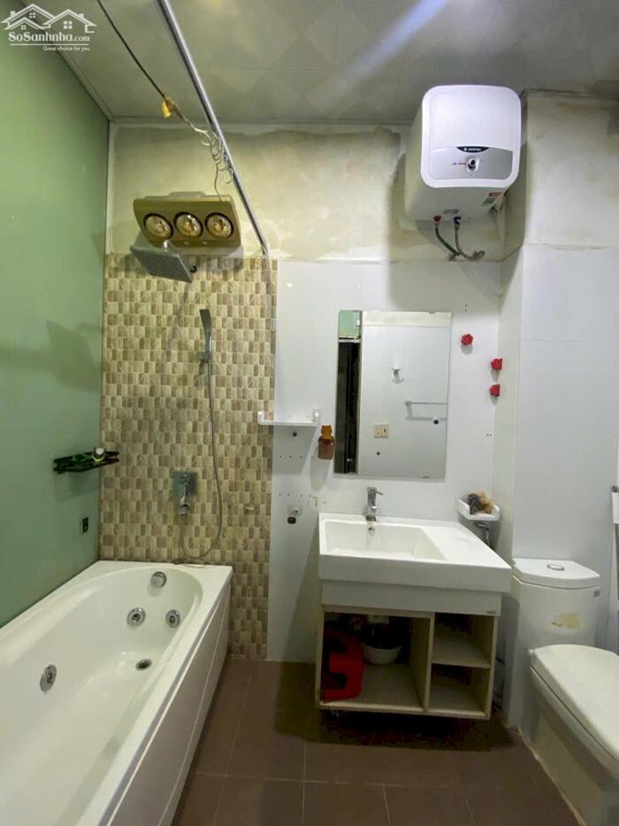 Hình ảnh Cho thuê nhà Văn Cao, 3 p.ngủ, DT: 70m2 x 4 tầng. 7