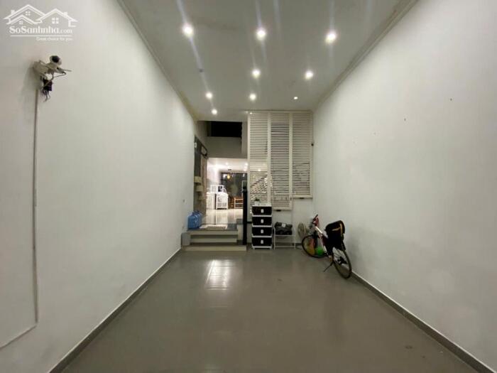 Hình ảnh Cho thuê nhà Văn Cao, 3 p.ngủ, DT: 70m2 x 4 tầng. 1