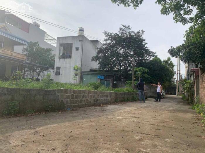 Hình ảnh Bán đất bám QL21 gần Cao Đẳng Cảnh sát, gần ngã 4 Xuân Mai, Hà Nội. Lô góc Diện tích hơn 460m² Có 200m² Thổ Cư và hơn 260m² 1