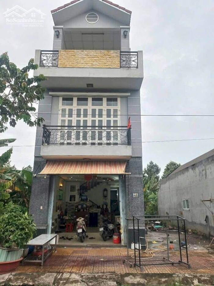 Hình ảnh Bán nhà 1 trệt 2 lầu đường nhựa 12m giá chưa tới 4 tỷ 0