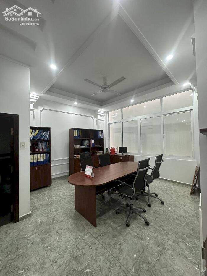 Hình ảnh Bán nhà phố hẻm 497/ Phan Văn Trị 6 lầu ngang 5m 90m2 tiện làm VP view Emart chỉ 17.3 tỷ. 4