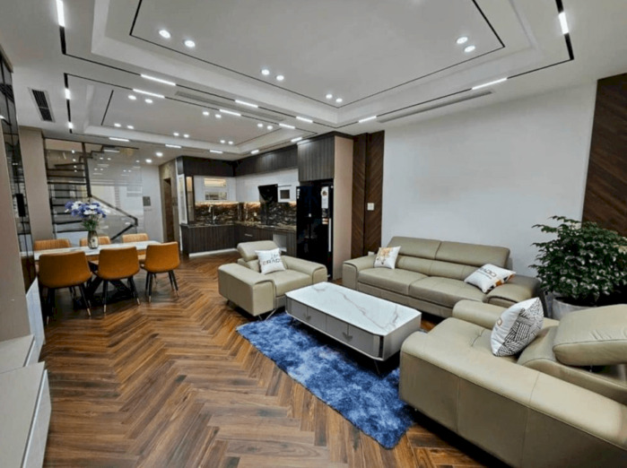 Hình ảnh Bán nhà Hào Nam 45m2 nhà đẹp phân lô oto 5 tầng thang máy 17 tỷ 1