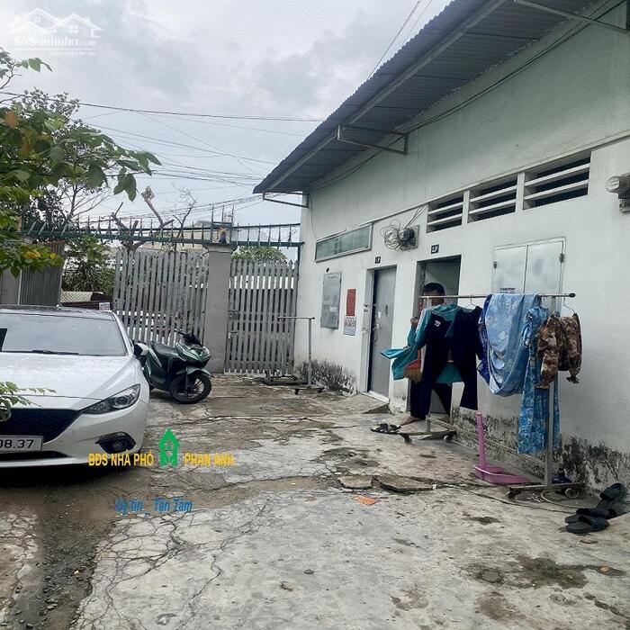 Hình ảnh Bán gấp nhà mặt phố Quận 9 – Đường ô tô thông thoáng - Dãy trọ có sẵn HĐT 180 triệu 4