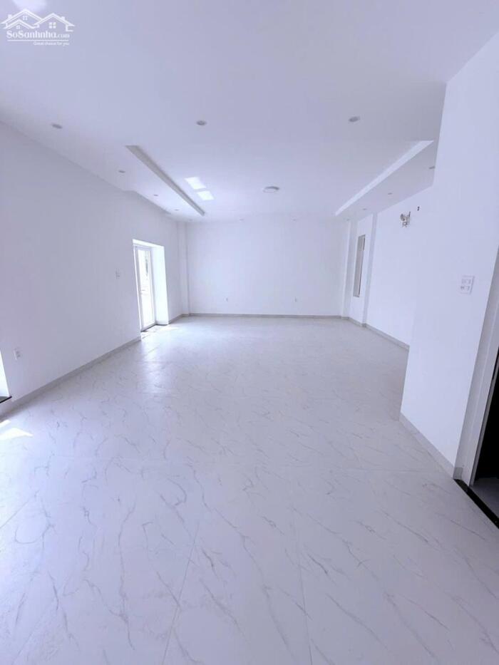 Hình ảnh 80 triệu - CHO THUÊ hoặc BÁN BIỆT THỰ 3 TẦNG 422m2 MẶT TIỀN ĐƯỜNG NGUYỄN VĂN LƯU (1B) KDC NAM LONG 7