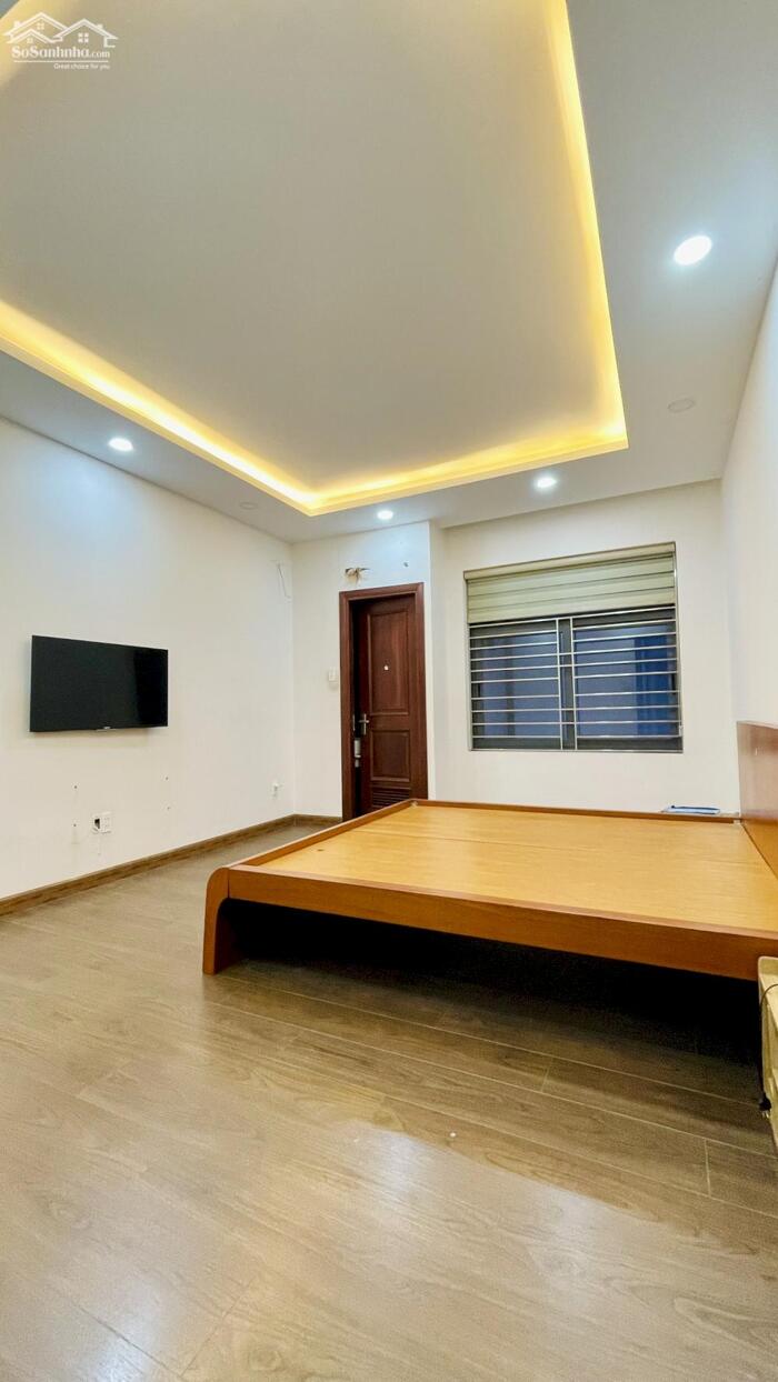 Hình ảnh Bán nhà mặt tiền Trần Thủ Độ, 4x18m, Trệt Lửng 3 lầu ST có thang máy, Giá nhỉnh 13 tỷ 1