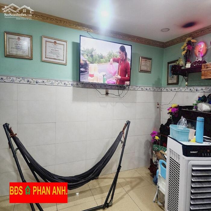 Hình ảnh Bán gấp nhà mặt phố Quận 9 – Đường ô tô thông – Có sẵn HĐT 120 triệu . 0