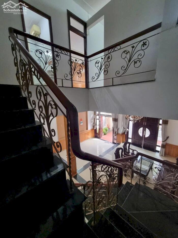 Hình ảnh Chính chủ gửi bán nhà biệt thự đường 3m75 Lê Tấn Trung , Phường Sơn Trà , Đà Nẵng ⭐️⭐️⭐️⭐️ 5