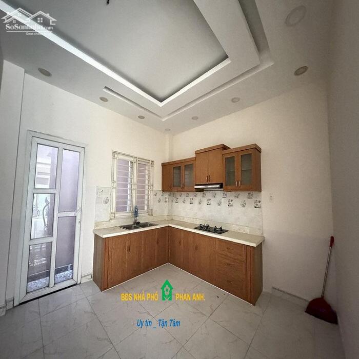 Hình ảnh Bán gấp nhà phố Dương Đình Hội – Hẻm Xe hơi – Khu Phân Lô VIP – Chỉ có 6 tỷ .n.n.n. 3