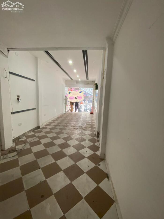 Hình ảnh Mặt Phố Thái Hà 45M2 6 Tầng 28 Tỷ Thông Sàn cầu thang cuối 5