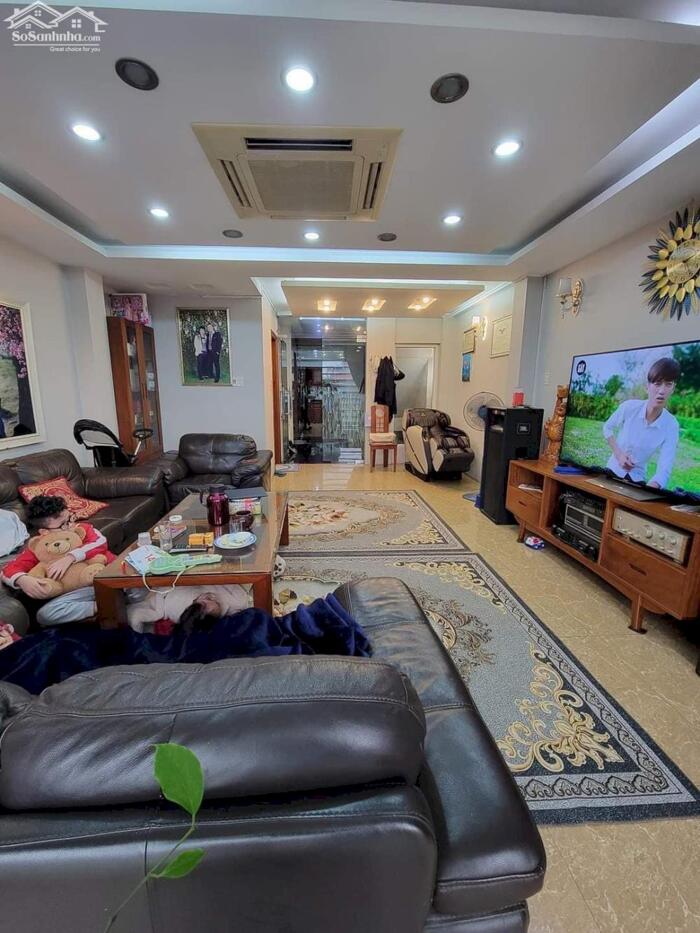 Hình ảnh Bán nhà Ngọc Khánh 56m2 nhà đẹp vị trí đẹp ngõ to thang máy 18.5 tỷ 1