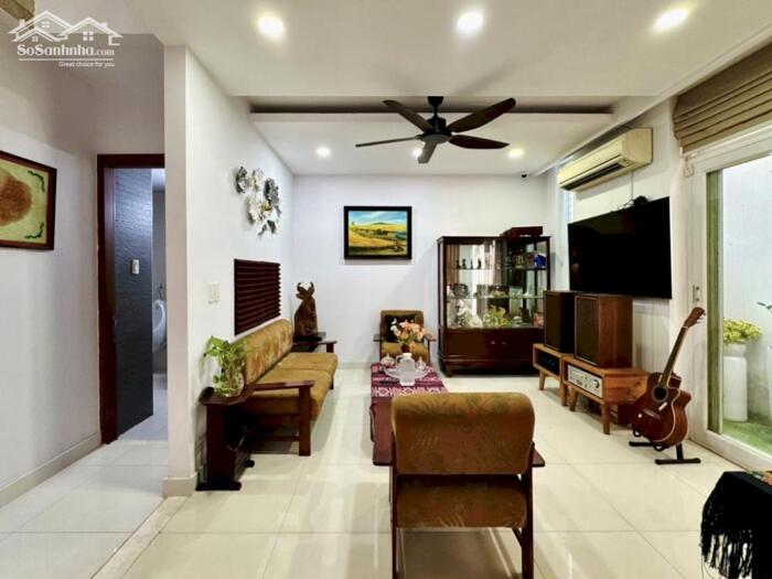 Hình ảnh Mặt tiền kinh doanh, Huỳnh Văn Bánh Phú Nhuận - 100m2 x 4 tầng chỉ 17ty5 3