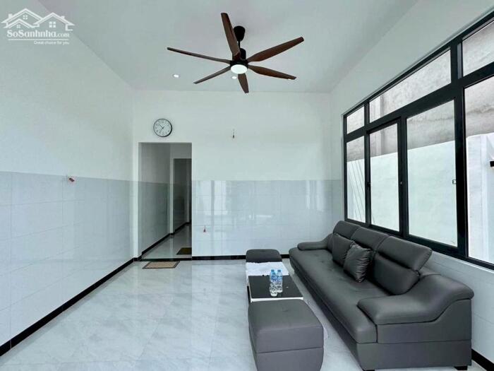 Hình ảnh CHỦ KẸT VỐN BÁN NHANH NHÀ CẤP 4 HIỆN ĐẠI VỪA XÂY XONG CHƯA Ở 3