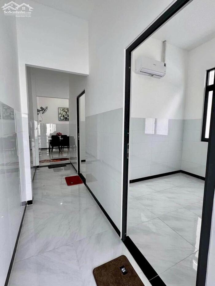 Hình ảnh CHỦ KẸT VỐN BÁN NHANH NHÀ CẤP 4 HIỆN ĐẠI VỪA XÂY XONG CHƯA Ở 4