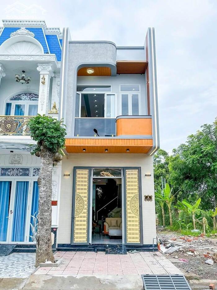 Hình ảnh Bán nhà kdc cửu long đã có sổ hồng riêng giá chưa tới 4 tỷ 4