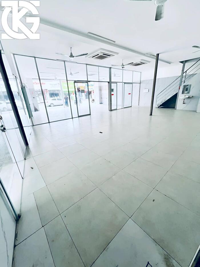 Hình ảnh Cho Thuê Nhà Mặt Tiền: 248 Phan Đình Phùng - Quận Phú Nhuận 1