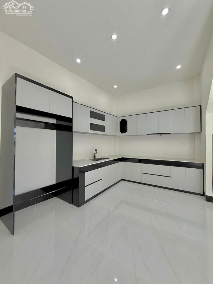 Hình ảnh Chuyển Công Tác Bán Lại Căn Nhà Lầu Ngay Trường Lái Bửu Long 2