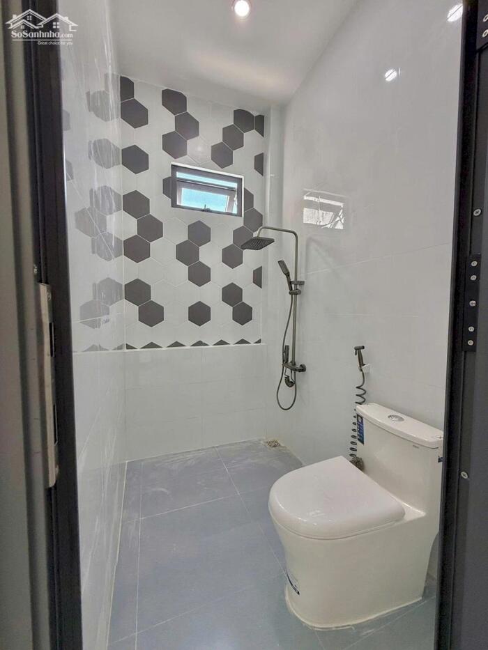 Hình ảnh Chuyển Công Tác Bán Lại Căn Nhà Lầu Ngay Trường Lái Bửu Long 3