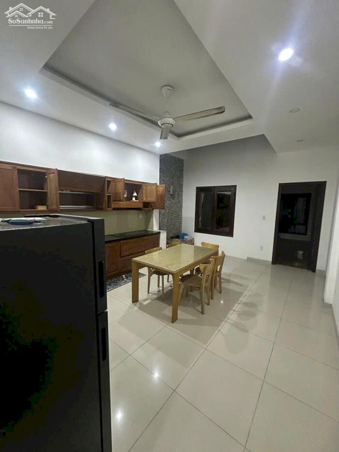 Hình ảnh Cho thuê nhà 3 tầng MT Bình Minh, Hải Châu 2