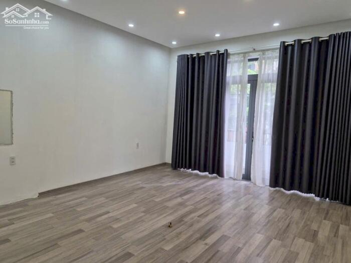 Hình ảnh Cho thuê nhà nguyên căn 3 tầng MT Đỗ Quang, Thanh Khê 3