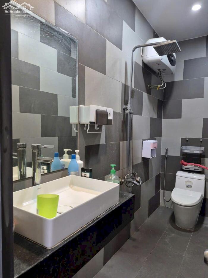 Hình ảnh Cho thuê nhà nguyên căn 3 tầng MT Đỗ Quang, Thanh Khê 2