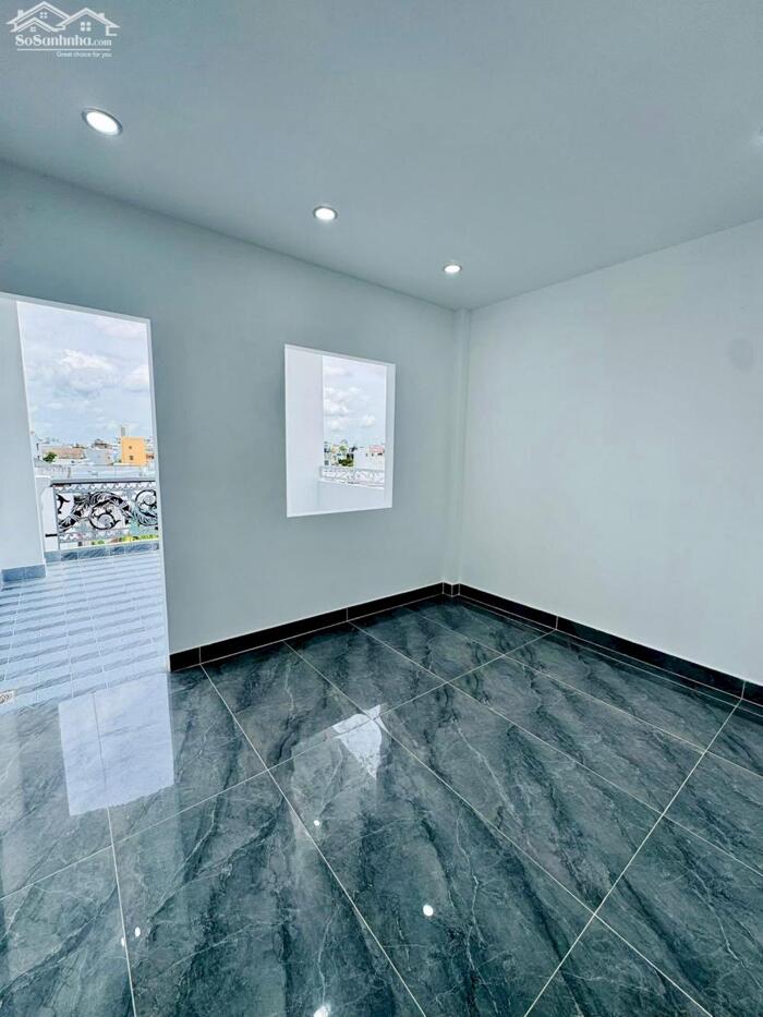 Hình ảnh 4 tỷ 990 - BÁN NHÀ 4 TẦNG, MẶT TIỀN NGUYỄN VĂN TRỖI (full nội thất) - Sau lưng KÝ TÚC XÁ ĐẠI HỌC CẦN THƠ 16