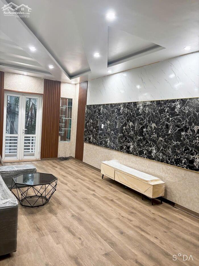 Hình ảnh Cho thuê nhà phố 193 Văn Cao (70m2), 4 p.ngủ khép kín. 1