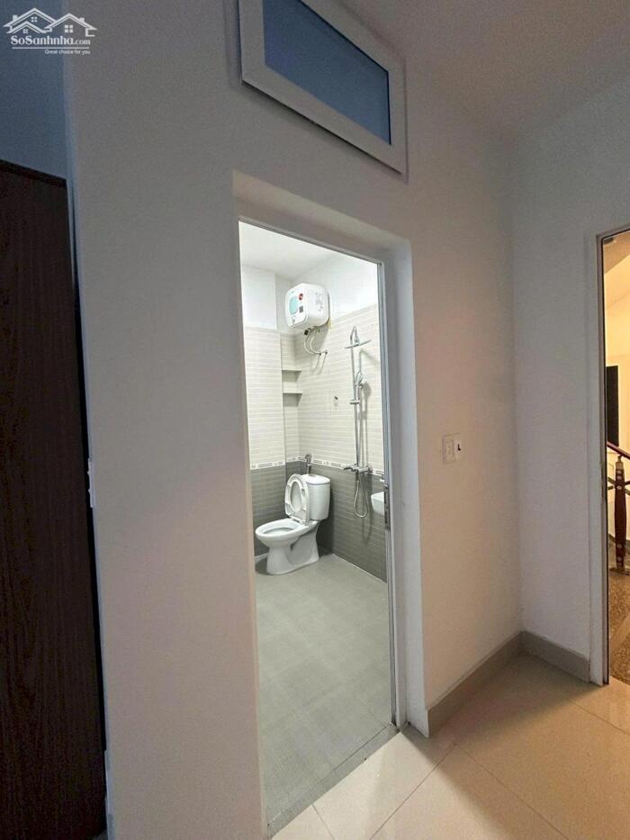 Hình ảnh Cho thuê nhà phố 193 Văn Cao (70m2), 4 p.ngủ khép kín. 6