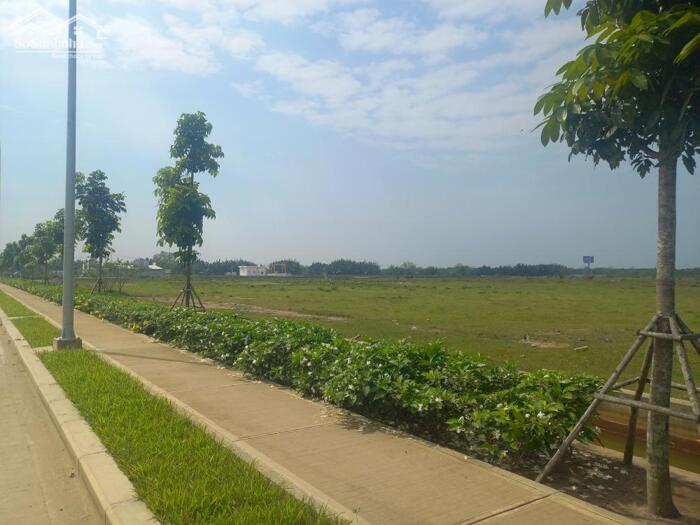 Hình ảnh Bán đất xây dựng xưởng 33,000m2 KCN Amata City Long Thành, Huyện Long Thành, Đồng Nai 0