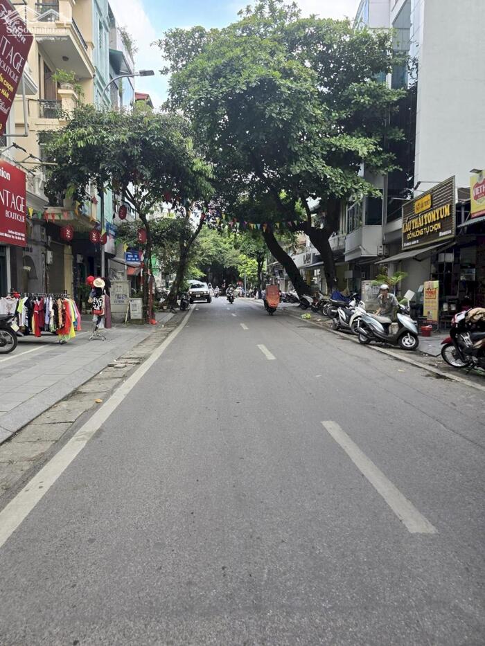 Hình ảnh Bán Nhà 2 Mặt Phố Sơn Tây-Trần Phú Ba Đình 140m2-3T MT6,5 Vỉa Hè 74 Tỷ Có Thương Lượng. 4