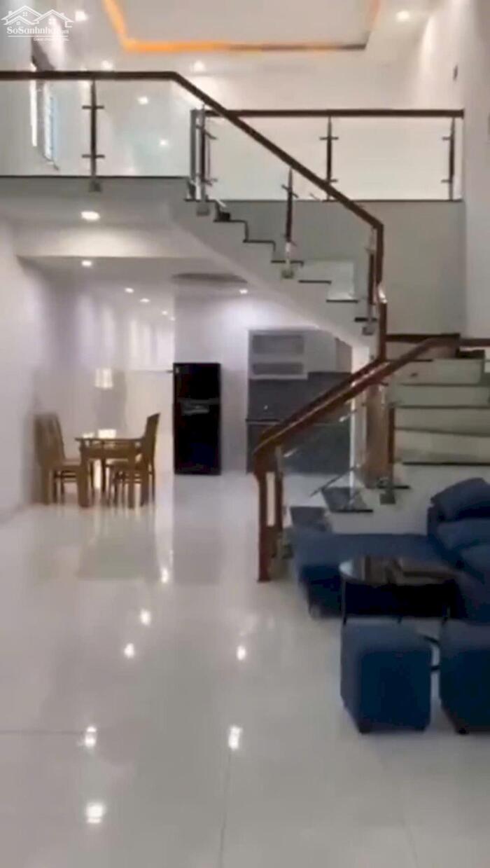 Hình ảnh Cho thuê nhà 2 tầng MT sát Minh Mạng, Ngũ Hành Sơn, gần biển 4