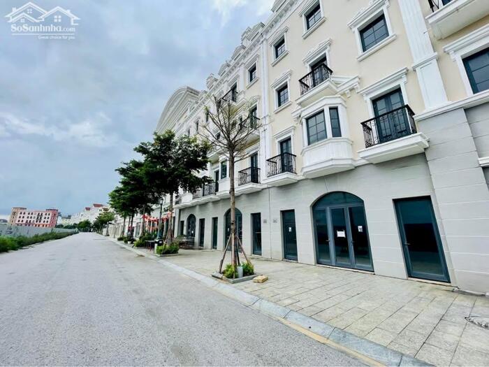 Hình ảnh Chính chủ bán Cắt Lỗ 3,5 tỷ căn Shophouse 5,5 tầng view Biển cạnh trục thông 36m ra Bãi tắm Bãi Cháy, Hạ Long. 1
