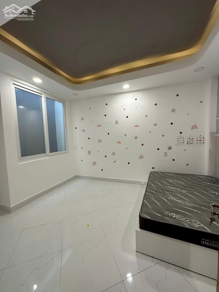 Hình ảnh Căn duy nhất gần Dương Quảng Hàm 2 tầng, 5x15m, hẻm 4m, gần khu ăn uống giá 7.2 tỷ, ở ngay 0