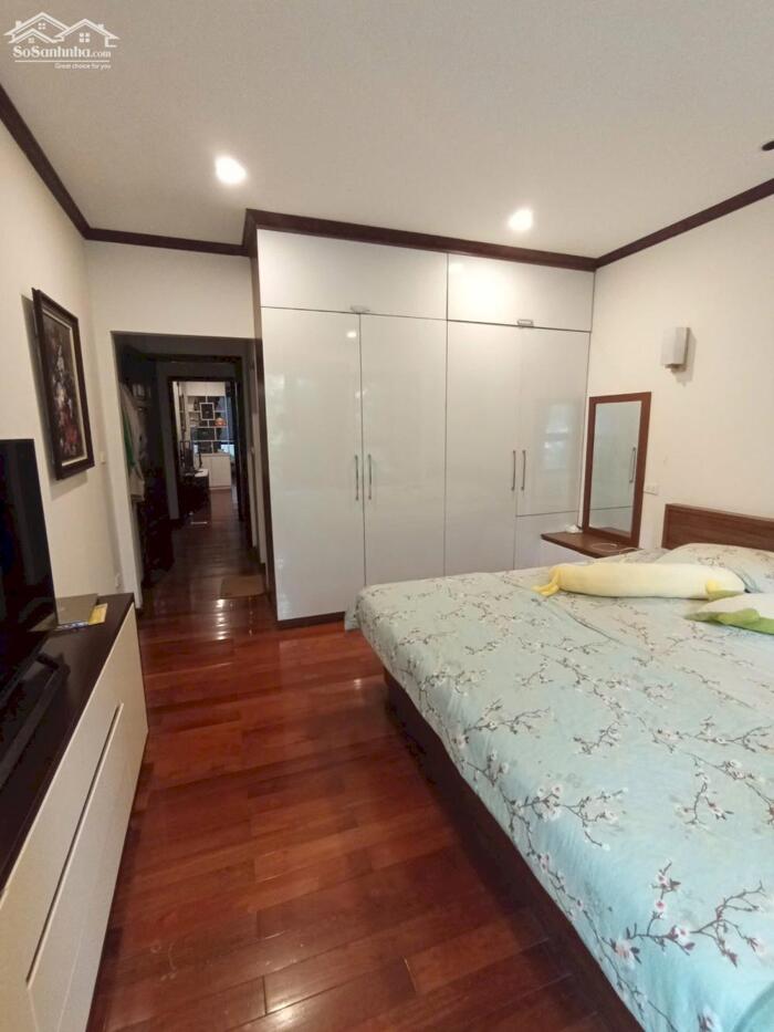 Hình ảnh Phân Lô Văn Cao -200M Ra Hồ Tây Vỉa hè Ô TÔ Tránh Đỗ 33 Tỷ 5 Tầng An Ninh Dân Trí Cao 2