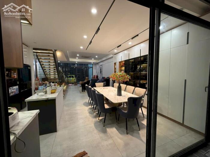 Hình ảnh Bán nhà mặt phố Kim Đồng 65m2 vỉa hè rộng kinh doanh tốt sổ đẹp 27 tỷ 0