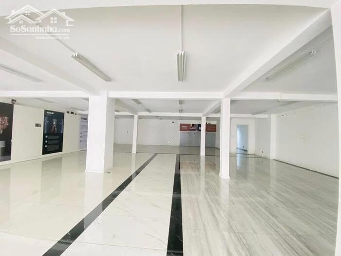 Hình ảnh CHO THUÊ MẶT BẰNG LỚN, NGANG 13m ĐƯỜNG 3/2, GẦN NGÃ TƯ TRẦN HOÀNG NA 3