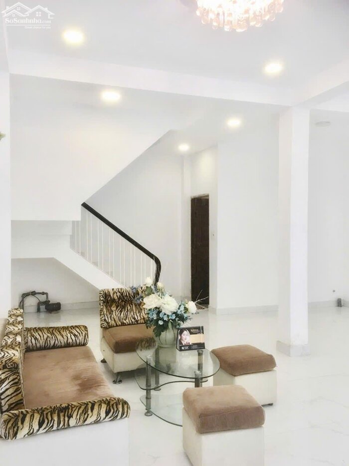 Hình ảnh Bán nhà hẻm 7m Nguyễn Trãi Quận 5 – DT 6x9m – 3 mặt tiền hiếm – HĐT 22tr/th – Giá 15.3 tỷ 0