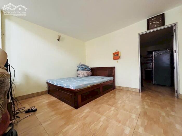 Hình ảnh Bán nhà Mặt Phố Bà Triệu gần 190m2, Mặt tiền 7m 2