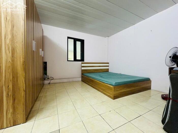 Hình ảnh Bán nhà Mặt Phố Bà Triệu gần 190m2, Mặt tiền 7m 3