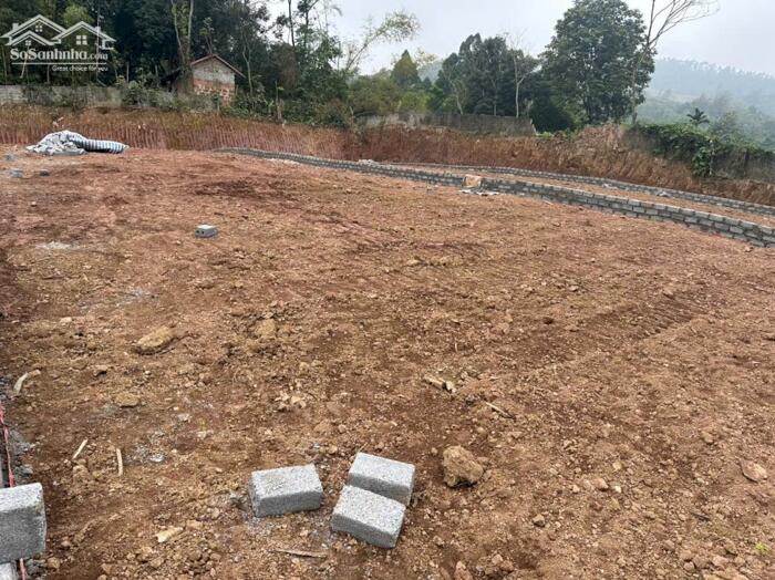 Hình ảnh BÁN 3 LÔ LIỀN KỀ – TRUNG TÂM LIÊN SƠN, LƯƠNG SƠN (CŨ) 1