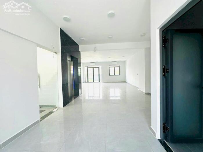 Hình ảnh Bán Nhà Mặt Tiền Nguyễn Hoàng 280m2(14mx20m) Hầm 5 Tầng HĐT:160tr/Tháng-Giá 125 Tỷ TL 5