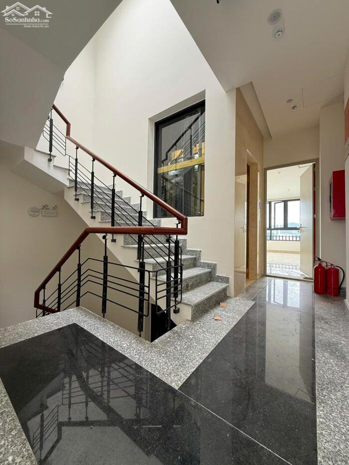 Hình ảnh Cần bán nhà 8 tầng MT đường 3/2,Q Hải Châu.Đà Nẵng 4