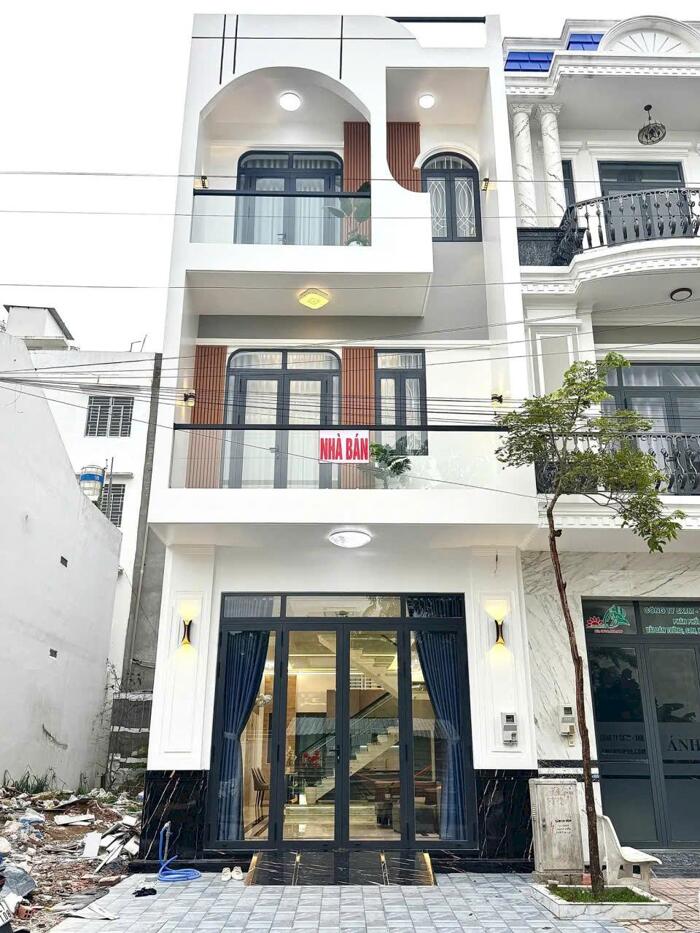 Hình ảnh Bán nhà trung tâm văn hóa tây đô hướng đông nam 0