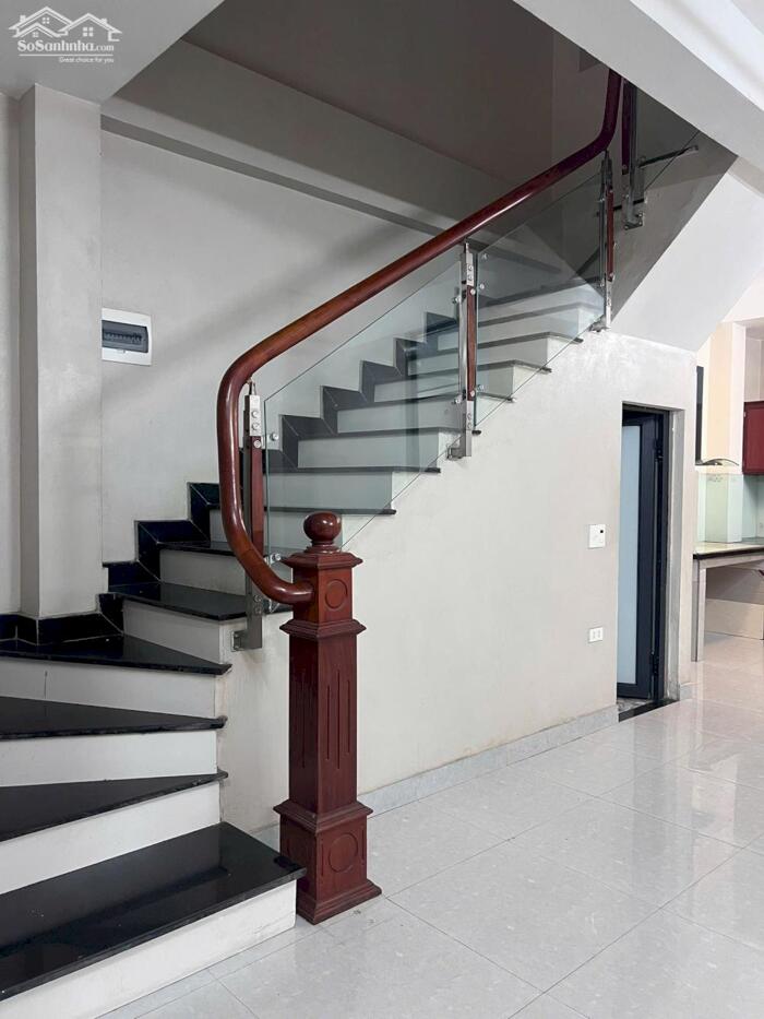 Hình ảnh Trích Sài 90M2 Lô Góc 2 Mặt Ngõ Cách 10M Ra Hồ Tây – Ô TÔ Vào Nhà 35 Tỷ 2