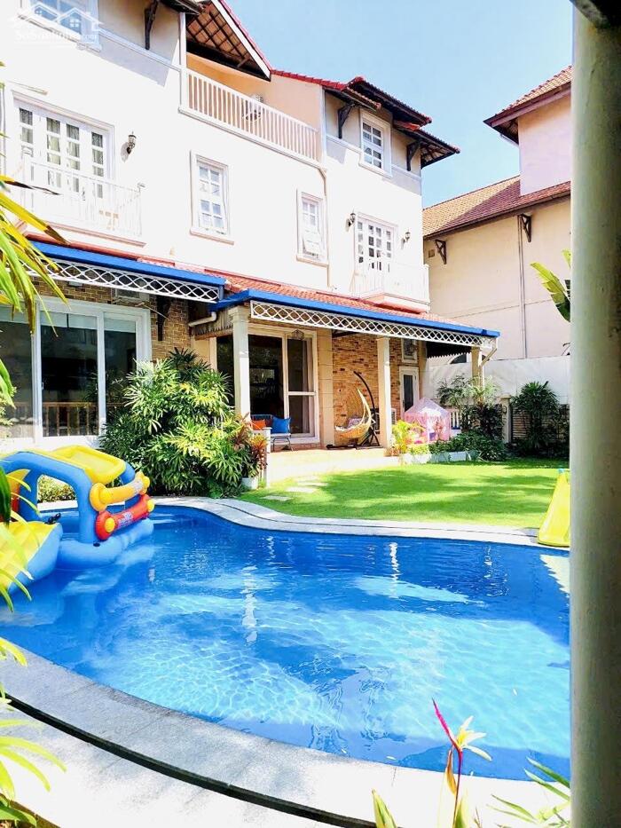 Hình ảnh Bán Biệt Thự Khu Compound Kim Sơn,Thảo Điền DT:557m2(30mx19m) Hồ Bơi+Sân Vườn Đẹp 0