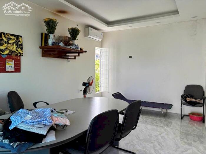 Hình ảnh Bán 400m2 Mặt Đường Nguyễn Chí Thanh, Căn góc Mặt tiền 12m 2